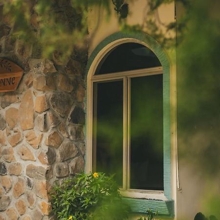 Antón La Maison D' Ivonne מראה חיצוני תמונה