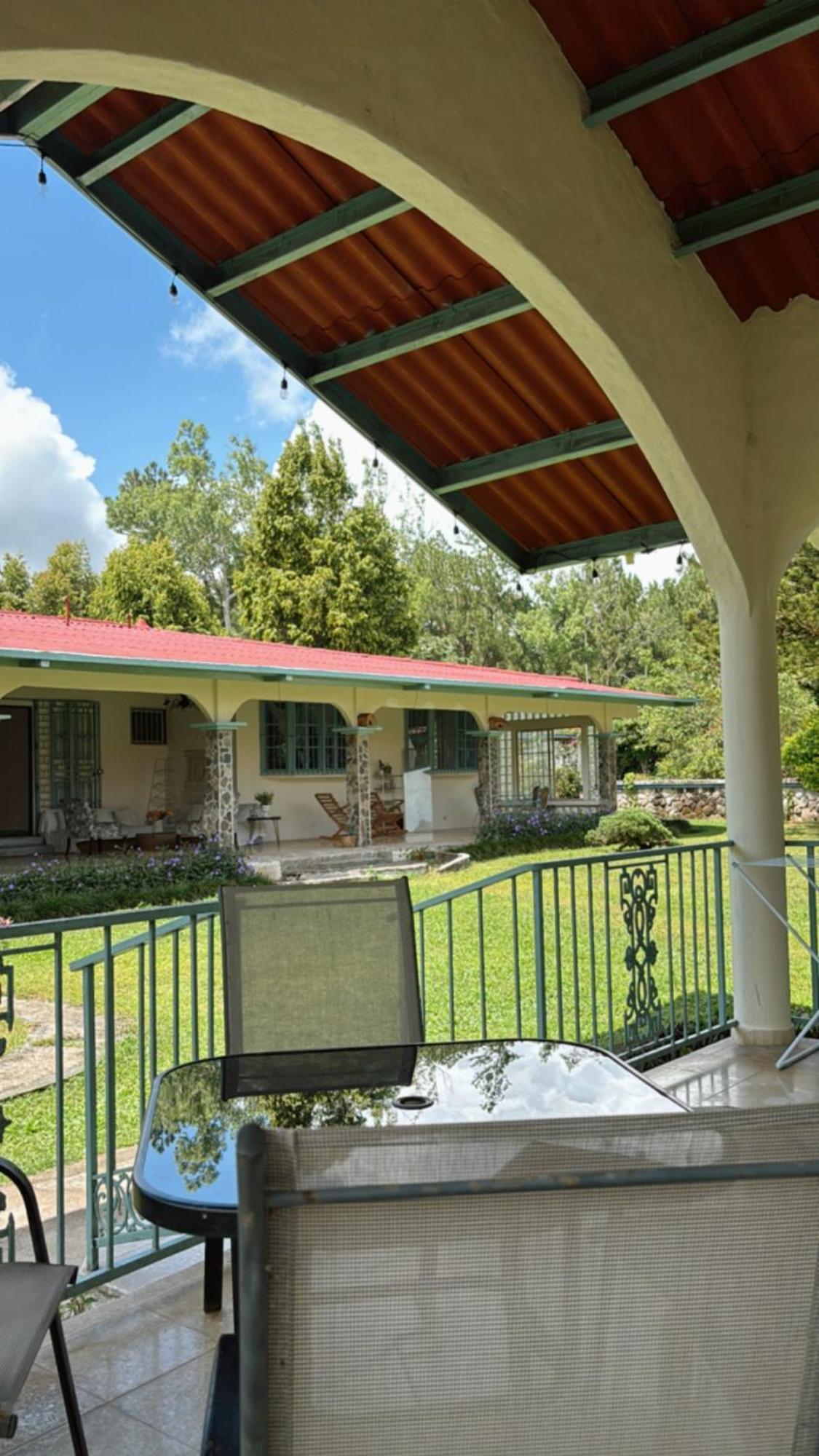 Antón La Maison D' Ivonne מראה חיצוני תמונה